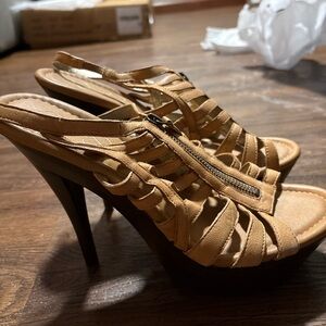 Jessica Simpson platform zipper heels very warm and comfortable
